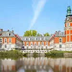 5 Bedroom Cozy In * Fåborg