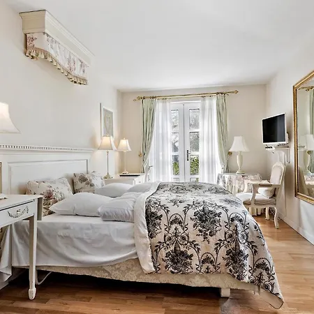5 Bedroom Cozy In Casa vacanze *